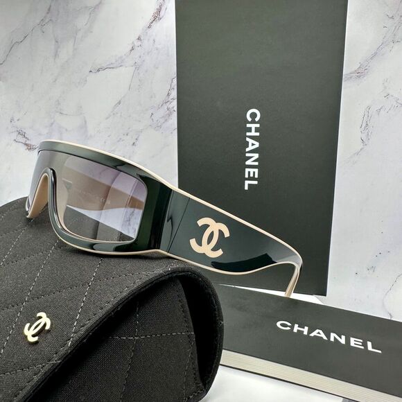 NEW CHANEL Sunglasses - Picture 15 of 16